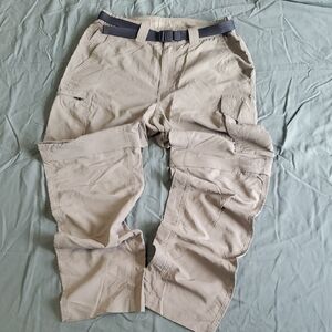 Columbia Men's Cargo Pants Covert Into Shorts (zippers above knee). A2.